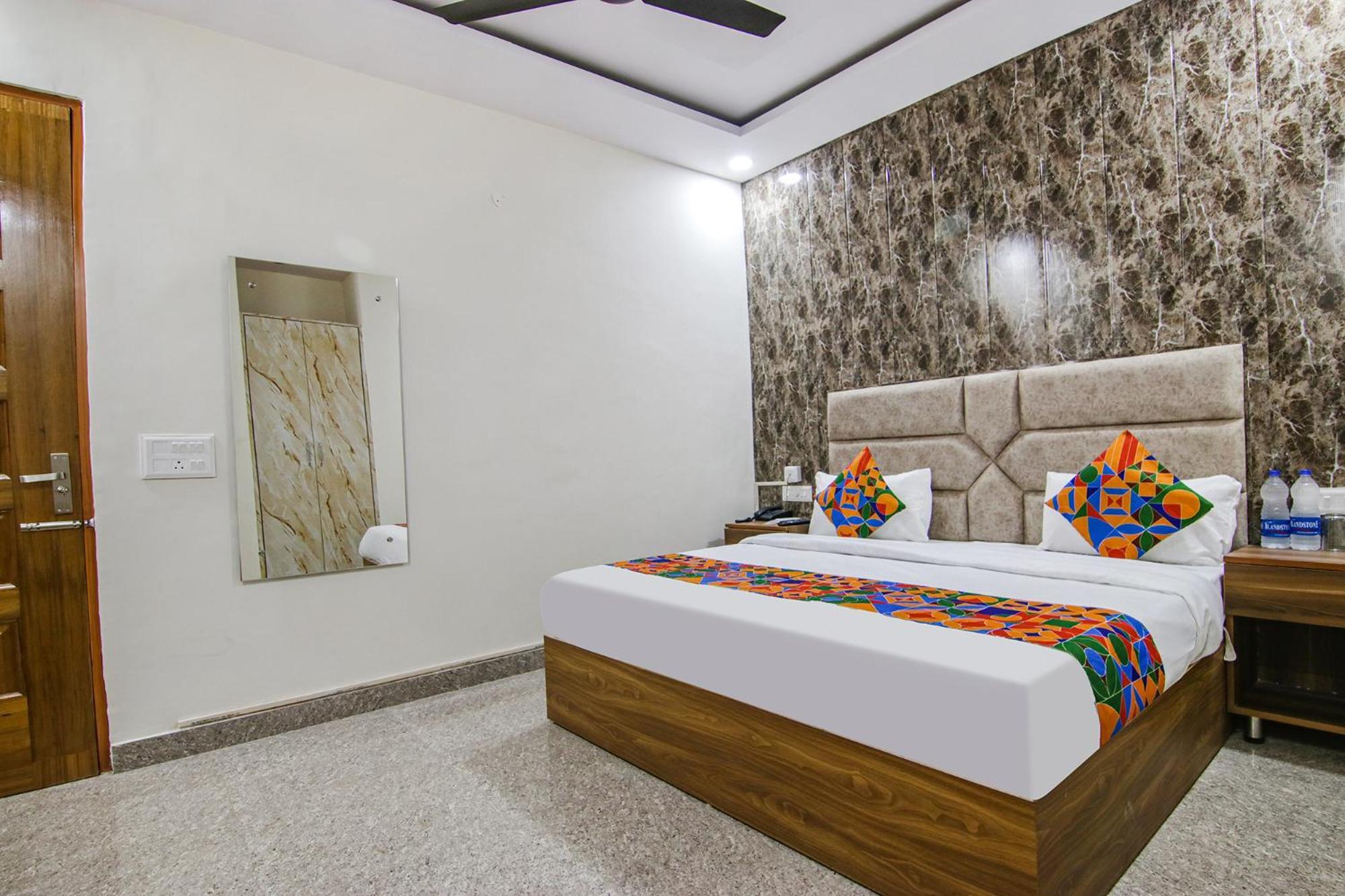 Fabhotel Hc South Crown Mohali ภายนอก รูปภาพ